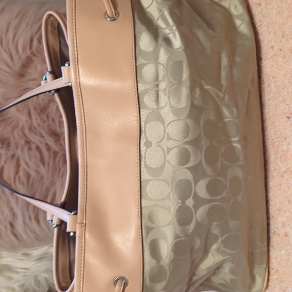 Coach bag๐ฅ๐ฅ๐ฅ - Picture 3 of 9